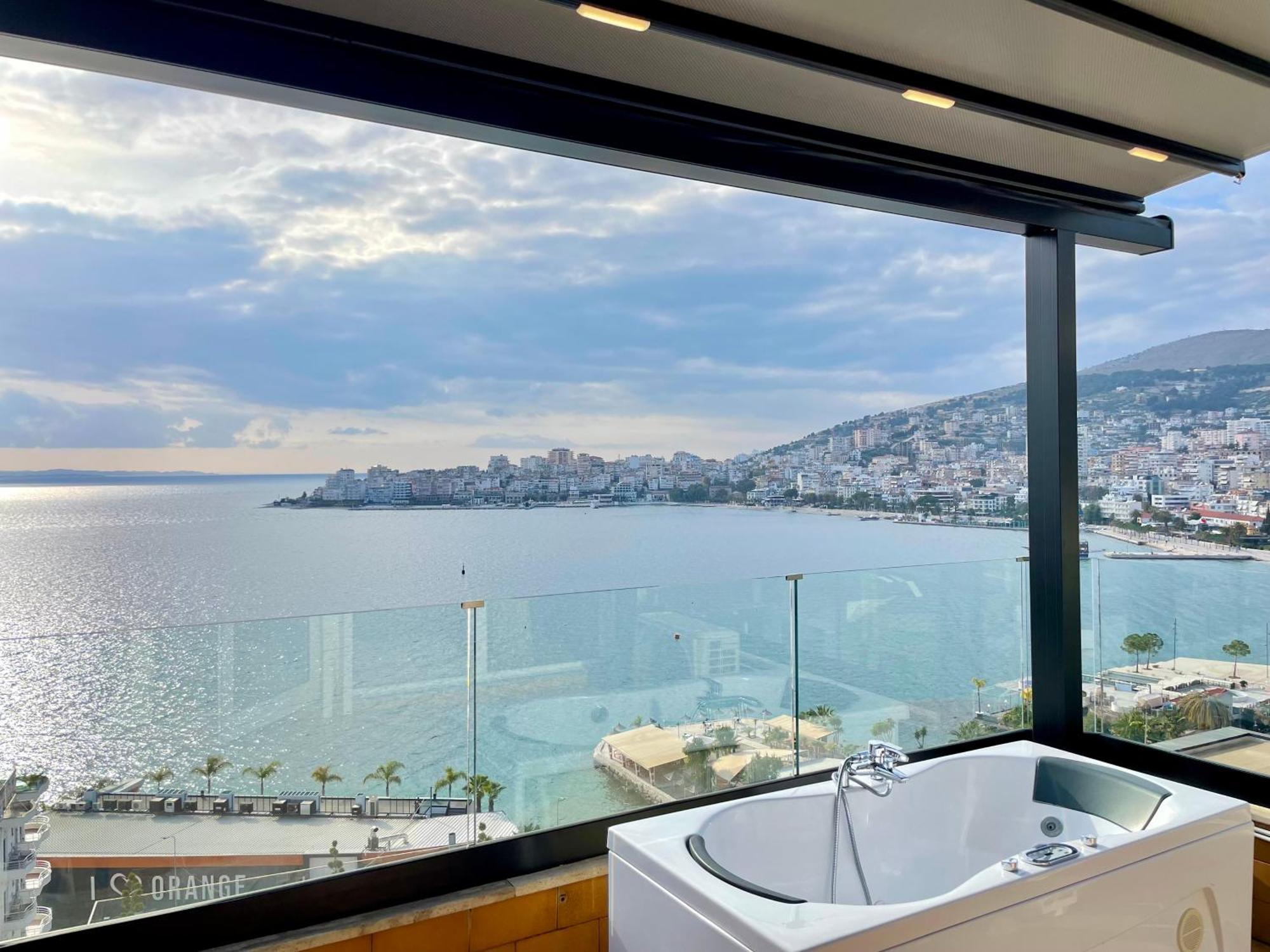 Sarandë Seaview Golden Penthouse 아파트 외부 사진